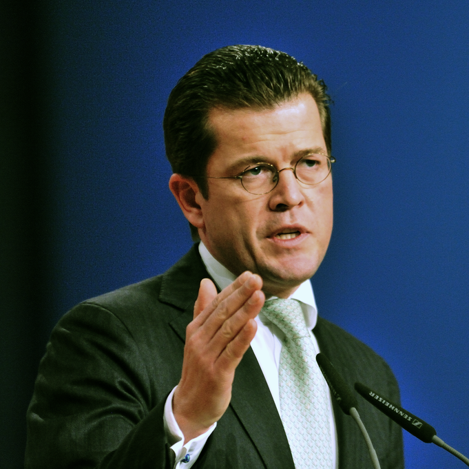 Karl-Theodor zu Guttenberg Schlaganfall – Wahrheit, Gerüchte und Fakten karl-theodor zu guttenberg schlaganfall